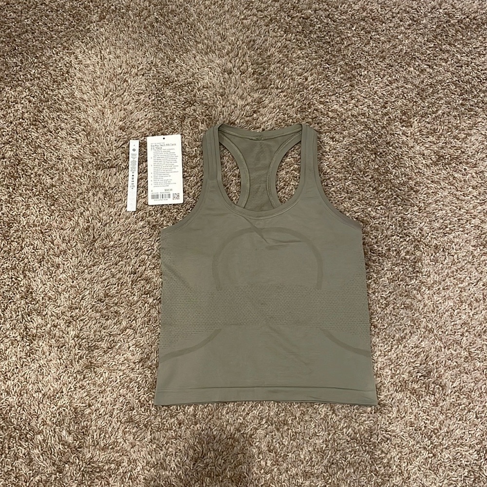 Lululemon swiftly tank race length size 4